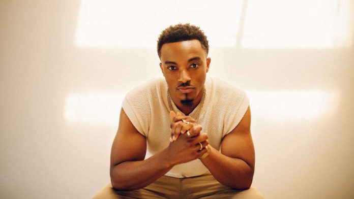 Jonathan McReynolds pataje verite ki frape di sou yo se yon atis levanjil
