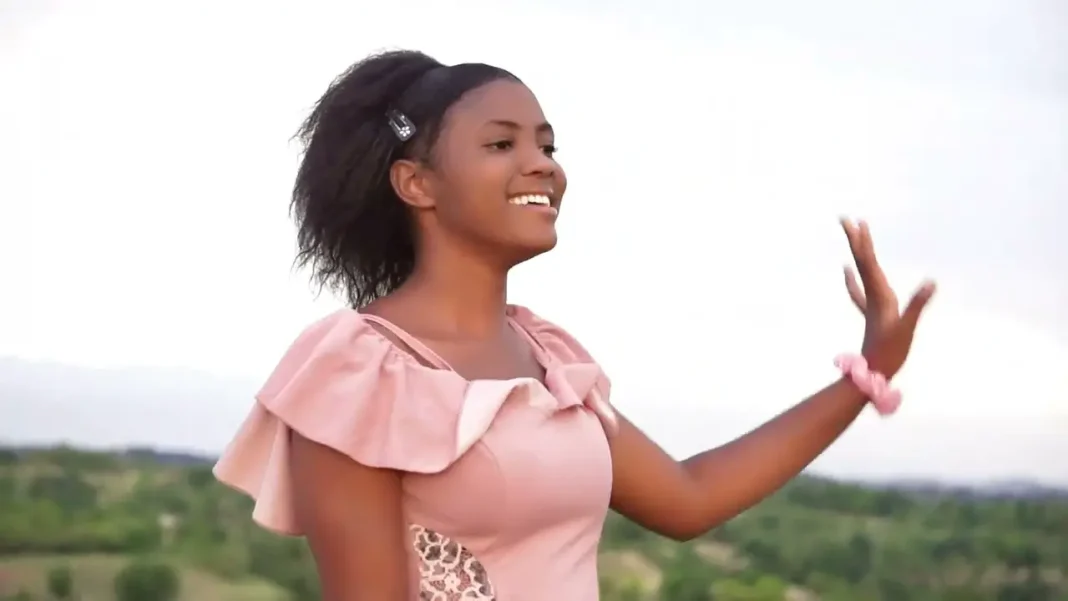 Mwen se yon rachte , psalmiste Sandraïca Voltaire (video)