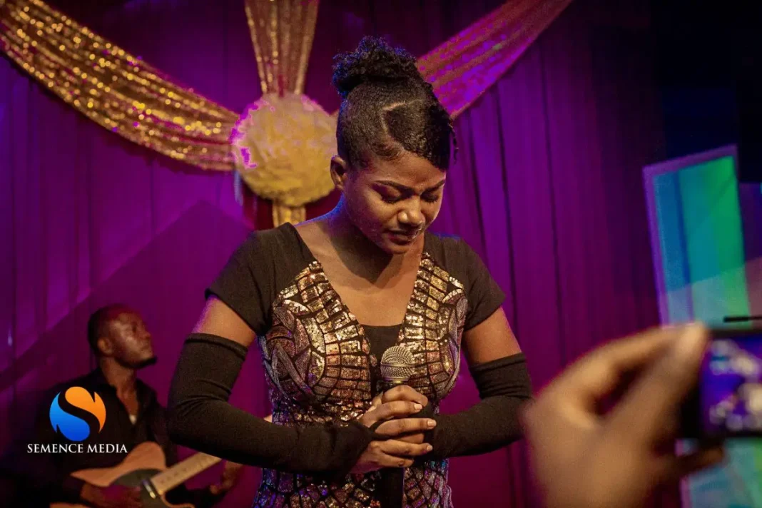 Valeus Sisters anchante Vilate a ak yon show inoubliyab… Valeus Sisters anchante Vilate a ak yon show inoubliyab...