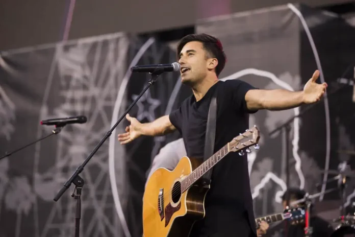 Apèl Ijan an soti nan Brandon Lake ak Phil Wickham
