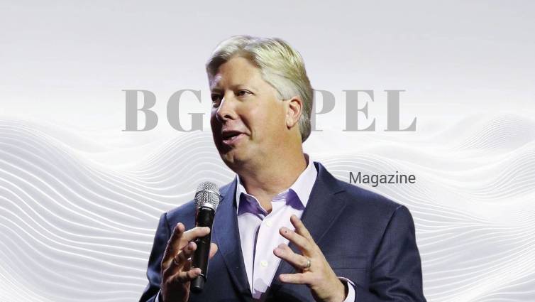 Robert Morris akize pou abi seksyèl sou minè
