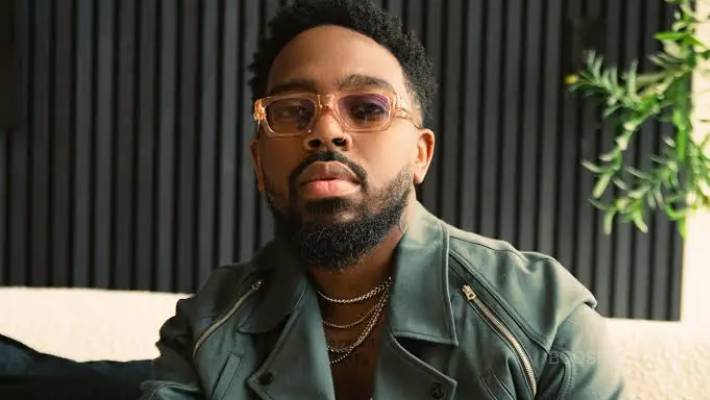 Maverick City Music – Chandler Moore atake Jonathan Jay pou itilizasyon ekipman